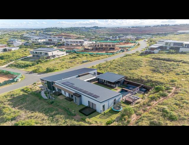 5 BEDROOM HOUSE FOR SALE IN ZULULAMI LUXURY COASTAL ESTATE